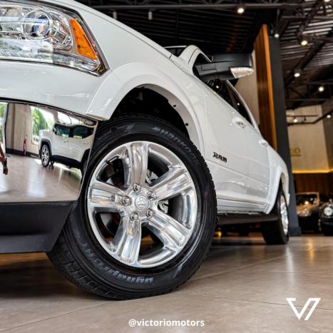 RAM Classic 5.7 V8 32V 4P HEMI LARAMIE AUTOMTICO, Foto 6