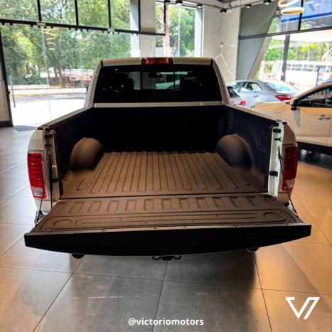 RAM Classic 5.7 V8 32V 4P HEMI LARAMIE AUTOMTICO, Foto 14