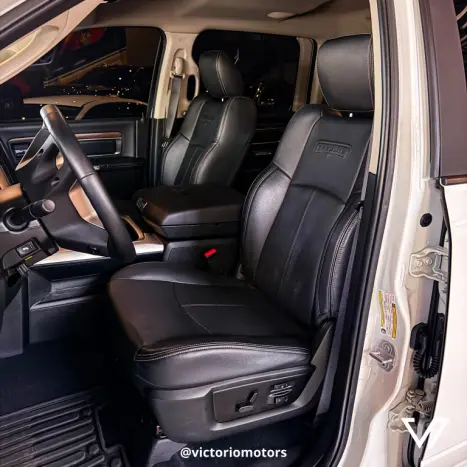 RAM Classic 5.7 V8 32V 4P HEMI LARAMIE AUTOMTICO, Foto 8