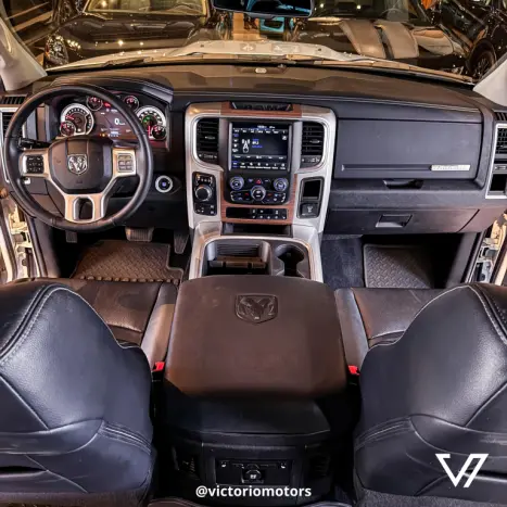 RAM Classic 5.7 V8 32V 4P HEMI LARAMIE AUTOMTICO, Foto 11