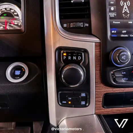RAM Classic 5.7 V8 32V 4P HEMI LARAMIE AUTOMTICO, Foto 12