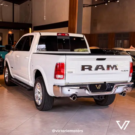 RAM Classic 5.7 V8 32V 4P HEMI LARAMIE AUTOMTICO, Foto 17