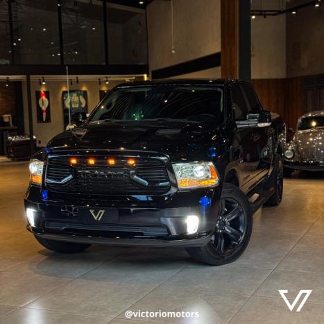 RAM Classic 5.7 V8 32V 4P HEMI LARAMIE NIGHT EDITION AUTOMTICO, Foto 2