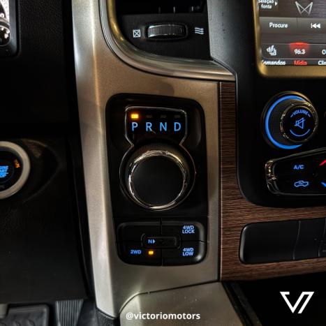 RAM Classic 5.7 V8 32V 4P HEMI LARAMIE NIGHT EDITION AUTOMTICO, Foto 7
