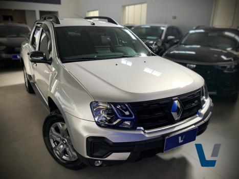 RENAULT Oroch 1.6 16V 4P FLEX INTENSE, Foto 3
