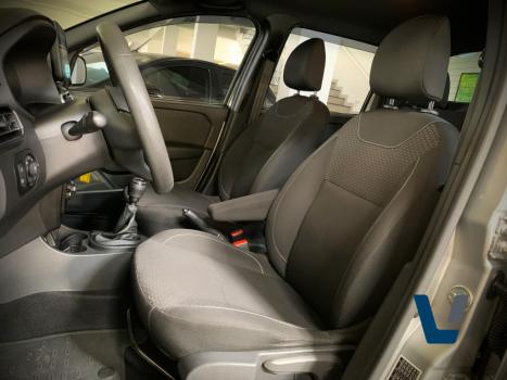 RENAULT Oroch 1.6 16V 4P FLEX INTENSE, Foto 10