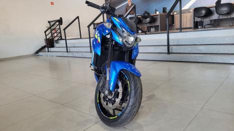 SUZUKI GSX-S 750 ABS, Foto 2