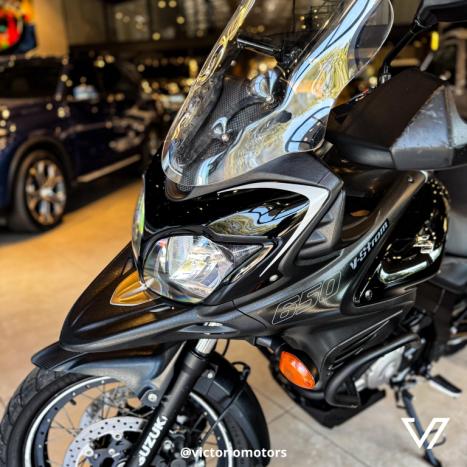SUZUKI V-Strom DL 650 XT, Foto 2