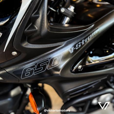 SUZUKI V-Strom DL 650 XT, Foto 4