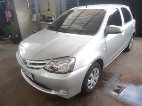 TOYOTA Etios Hatch 1.3 16V 4P FLEX X, Foto 1