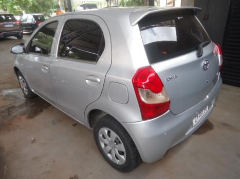 TOYOTA Etios Hatch 1.3 16V 4P FLEX X, Foto 5