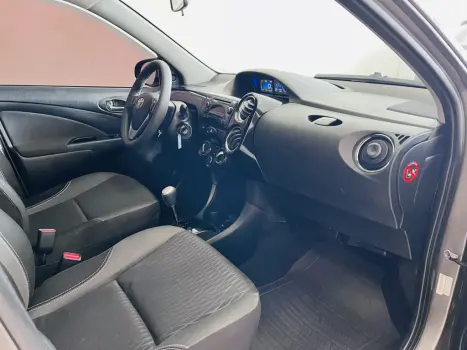 TOYOTA Etios Sedan 1.5 16V 4P FLEX X PLUS AUTOMTICO, Foto 10