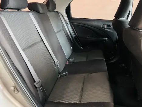 TOYOTA Etios Sedan 1.5 16V 4P FLEX X PLUS AUTOMTICO, Foto 13