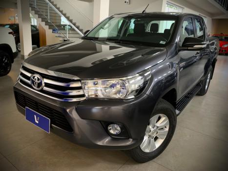 TOYOTA Hilux Caminhonete 2.7 16V 4P SR FLEX CABINE DUPLA AUTOMTICO, Foto 1