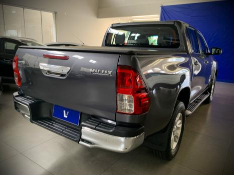 TOYOTA Hilux Caminhonete 2.7 16V 4P SR FLEX CABINE DUPLA AUTOMTICO, Foto 4