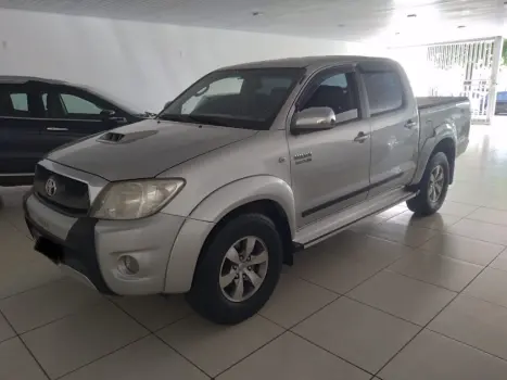 TOYOTA Hilux Caminhonete 3.0 4P 4X4 SRV TURBO DIESEL CABINE DUPLA AUTOMTICO, Foto 1