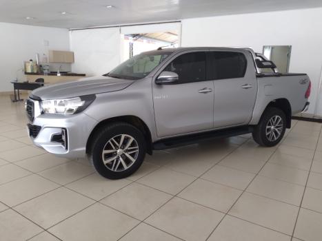 TOYOTA Hilux Caminhonete 2.8 16V SRV 4X4 DIESEL CABINE DUPLA AUTOMTICO, Foto 1