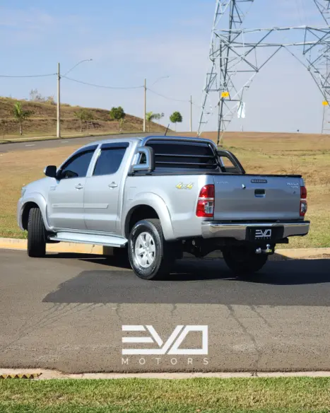 TOYOTA Hilux Caminhonete 2.7 16V 4P SRV FLEX 4X4  CABINE DUPLA AUTOMTICO, Foto 7