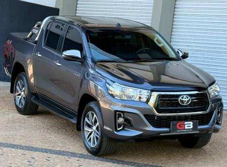 TOYOTA Hilux Caminhonete 2.8 16V SRV 4X4 DIESEL CABINE DUPLA AUTOMTICO, Foto 1