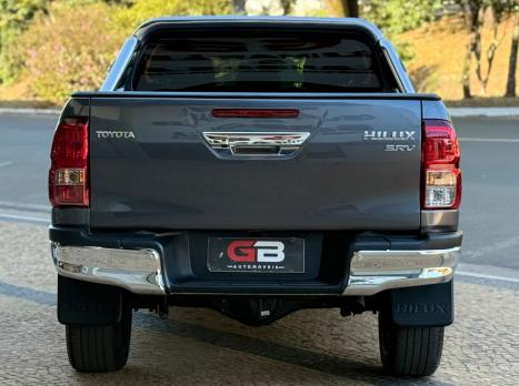TOYOTA Hilux Caminhonete 2.8 16V SRV 4X4 DIESEL CABINE DUPLA AUTOMTICO, Foto 5