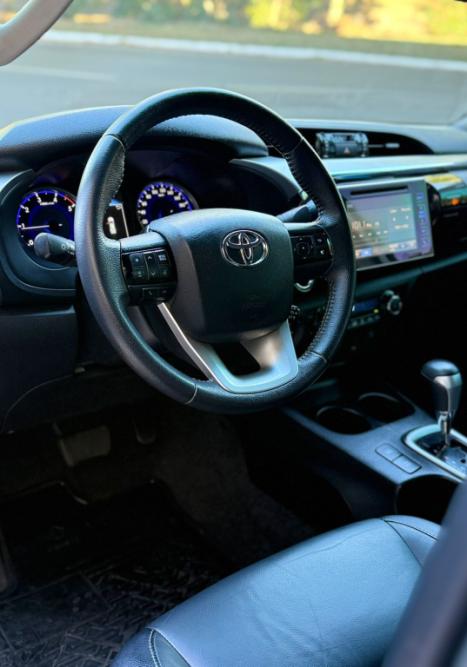 TOYOTA Hilux Caminhonete 2.8 16V SRV 4X4 DIESEL CABINE DUPLA AUTOMTICO, Foto 10