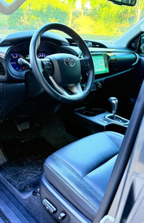 TOYOTA Hilux Caminhonete 2.8 16V SRV 4X4 DIESEL CABINE DUPLA AUTOMTICO, Foto 11