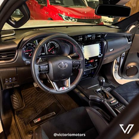 TOYOTA Hilux SW4 2.8 16V 4P GR-S 7 LUGARES 4X4 TURBO DIESEL AUTOMTICO, Foto 15