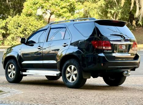 TOYOTA Hilux SW4 3.0 16V 4P SRV 4X4 TURBO DIESEL AUTOMTICO, Foto 3