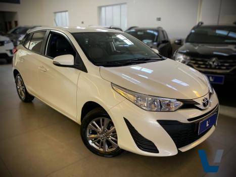 TOYOTA Yaris Hatch 1.5 16V 4P FLEX XL PLUS CONNECT MULTIDRIVE AUTOMTICO CVT, Foto 3