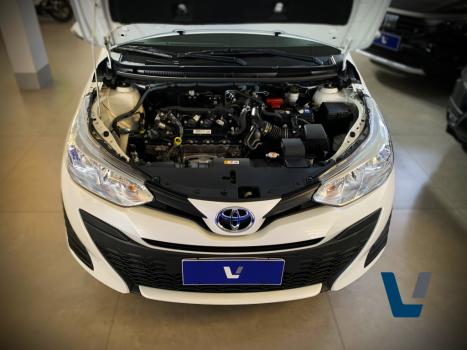 TOYOTA Yaris Hatch 1.5 16V 4P FLEX XL PLUS CONNECT MULTIDRIVE AUTOMTICO CVT, Foto 9