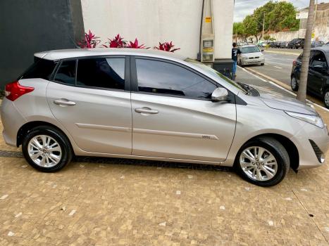 TOYOTA Yaris Hatch 1.3 16V 4P FLEX XL, Foto 4