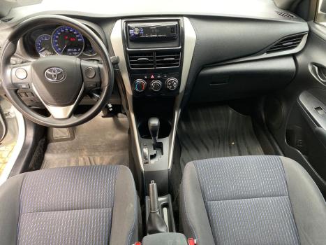 TOYOTA Yaris Hatch 1.3 16V 4P FLEX XL, Foto 10