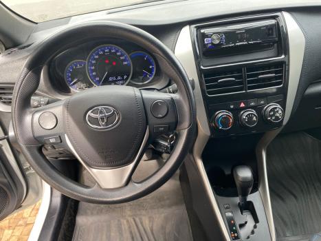 TOYOTA Yaris Hatch 1.3 16V 4P FLEX XL, Foto 12