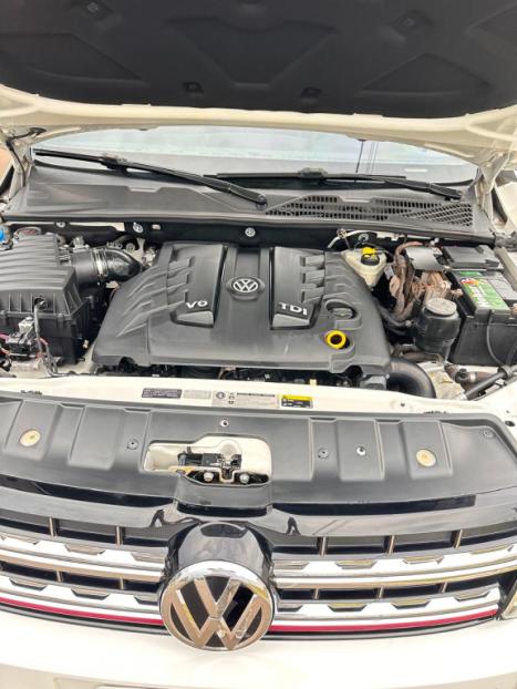 VOLKSWAGEN Amarok 3.0 V6 CABINE DUPLA HIGHLINE EXTREME 4X4 TURBO INTERCOOLER AUTOMTICO, Foto 8