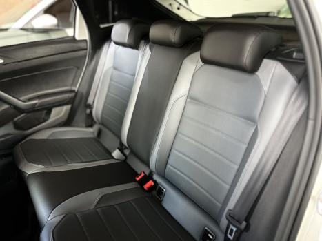 VOLKSWAGEN Nivus 1.0 4P FLEX 200 TSI HIGHLINE TURBO AUTOMTICO, Foto 15
