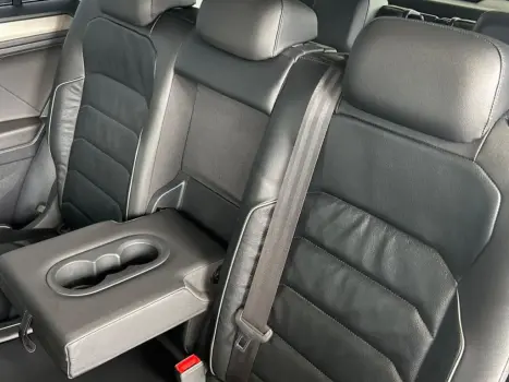 VOLKSWAGEN Tiguan 1.4 250 TSI TOTAL FLEX ALLSPACE COMFORTLINE TURBO AUTOMTICO TIPTRONIC, Foto 13