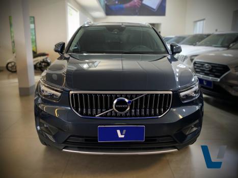 VOLVO XC40 1.5 16V 4P T5 RECHARGE HBRIDO INSCRIPTION GEARTRONIC AUTOMTICO, Foto 2