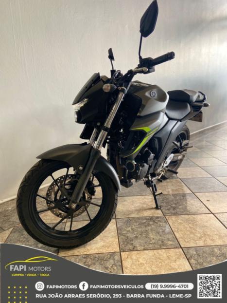 YAMAHA FZ 25 250 Fazer Flex , Foto 1