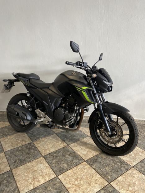 YAMAHA FZ 25 250 Fazer Flex , Foto 2