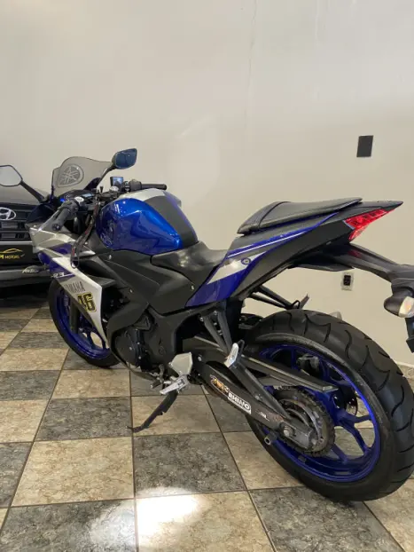 YAMAHA YZF R3 320 ABS, Foto 6