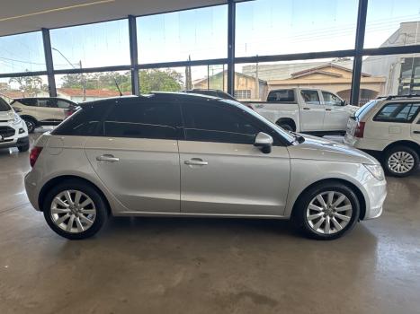 AUDI A1 1.4 16V TFSI ATRACTION S-TRONIC AUTOMÁTICO, Foto 4