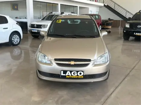 CHEVROLET Classic Sedan , Foto 2