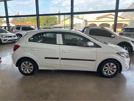 CHEVROLET Onix Hatch 1.0 4P FLEX LT, Foto 4