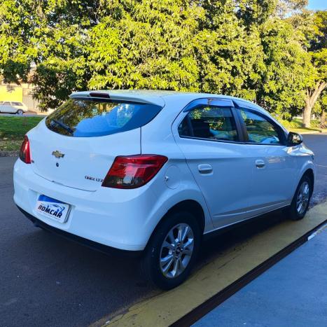 CHEVROLET Onix Hatch 1.4 4P FLEX LTZ AUTOM�TICO, Foto 8