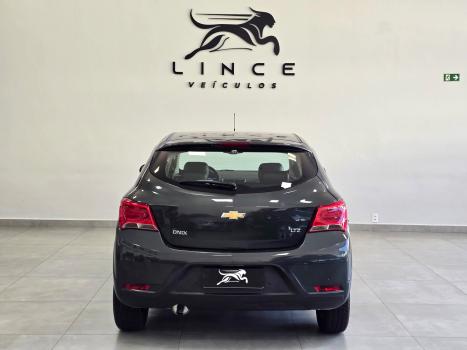 CHEVROLET Onix Hatch 1.4 4P FLEX LTZ AUTOM�TICO, Foto 6