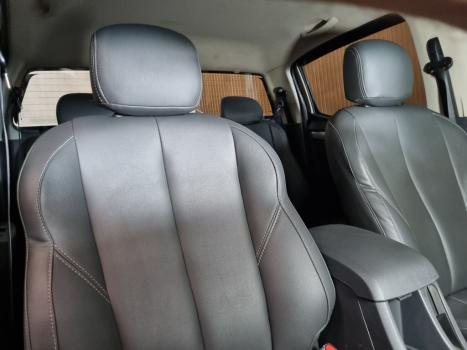 CHEVROLET S10 2.8 16V LT CABINE DUPLA 4X4 TURBO DIESEL AUTOM�TICO, Foto 19