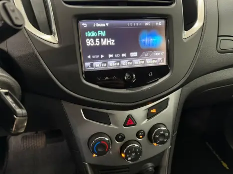 CHEVROLET Tracker 1.8 16V 4P FLEX LTZ AUTOM�TICO, Foto 10