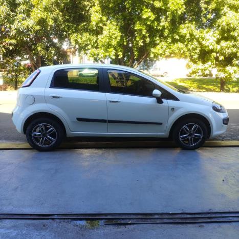 FIAT Punto 1.4 4P FLEX ATTRACTIVE ITALIA, Foto 4 FIAT Punto 1.4 4P FLEX ATTRACTIVE ITALIA, Foto 4