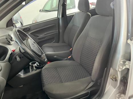 FORD Fiesta Hatch 1.6 4P FLEX, Foto 9