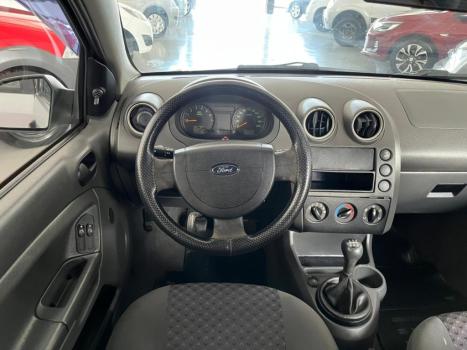 FORD Fiesta Hatch 1.6 4P FLEX, Foto 10